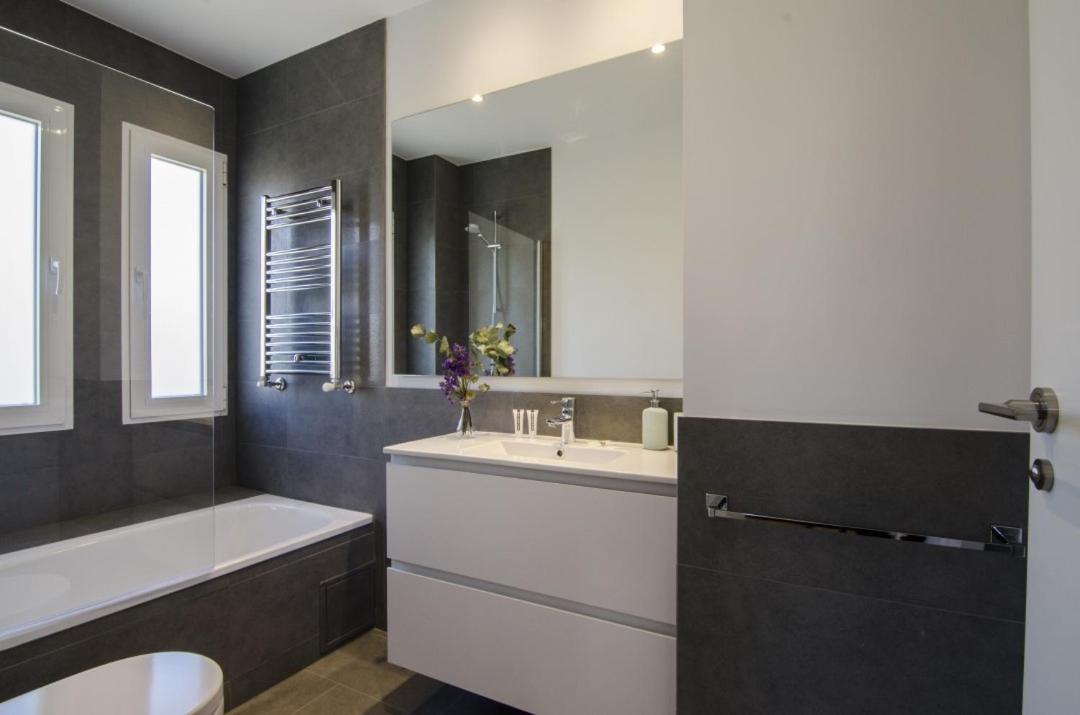 Apartment 2 Bedrooms 2 Bathrooms Furnished - Bernabeu - Business Area With Terrace - Minty *